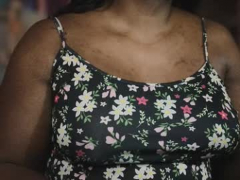 naomifux webcam model stream image