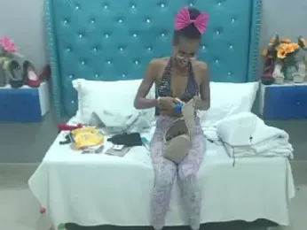 CanellaHotx webcam model stream image