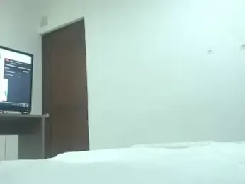 CanellaHotx webcam model stream image