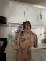 Izy_cute_ webcam model stream image