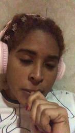 Garyfuna webcam model stream image