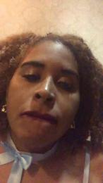 Garyfuna webcam cam4 model stream image