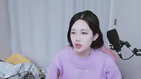 MISA_02 webcam stripchat model stream image