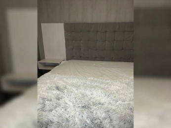 BabyDarii webcam model stream image