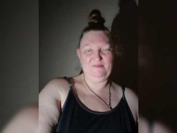 Monroqueen webcam model stream image