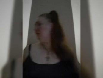 Monroqueen webcam model stream image