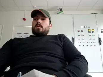 Instinctbrut webcam model stream image