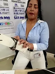 PAULA20- webcam model stream image