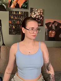 Sabrina_shells webcam model stream image