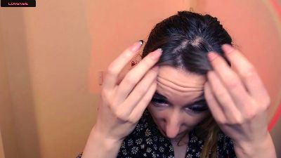 LillyBluee webcam model stream image