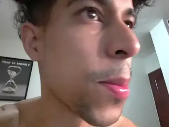 Dollarhot30 webcam model stream image