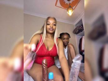 Yourdolls webcam model stream image