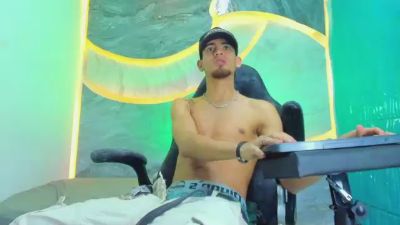 Kroddy_Sw_ webcam model stream image