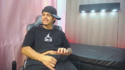 tayson_hot_ webcam model stream image