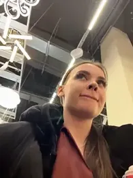 KristiRich webcam stripchat model stream image