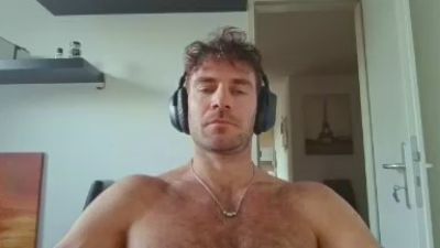 ALPHA_HUNK webcam cam4 model stream image