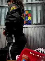 Alysson-- webcam model stream image