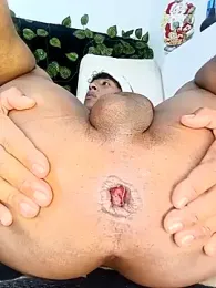 Varek_biglatin_dick webcam model stream image