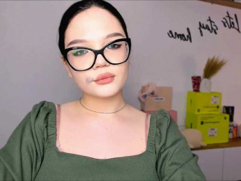 bb-Lisa webcam model stream image