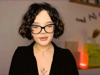 bb-Lisa webcam model stream image