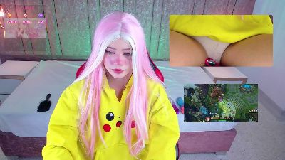 LilaPop_ webcam model stream image
