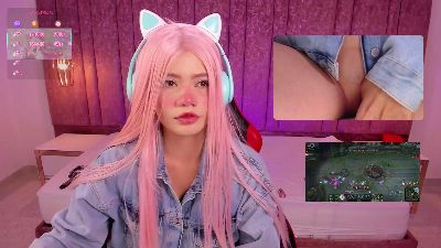 LilaPop_ webcam model stream image