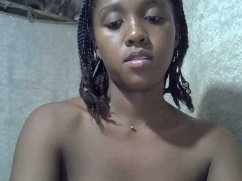 Lillteblackgirl webcam model stream image