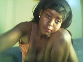 Mailena webcam bongacams model stream image