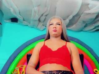 mayka-brunette01 webcam model stream image