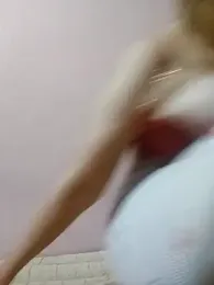 LouNa-Horny- webcam model stream image