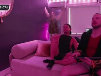 king_cal_ webcam model stream image