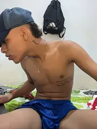 dominick_fran webcam model stream image