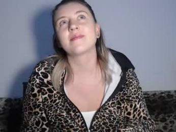 dalyana22 webcam model stream image