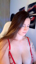 BruunaLove_ webcam model stream image
