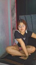 Maddyh webcam model stream image