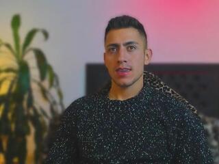 Zach Price webcam model stream image