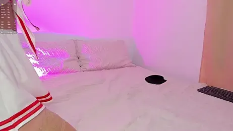 soyamandaa_ webcam model stream image