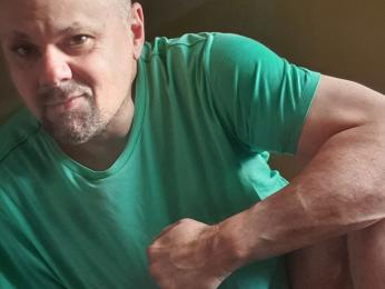 PaulBottoms webcam model stream image