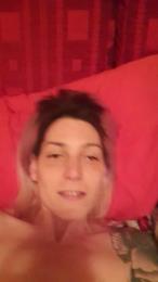 Monique333 webcam cam4 model stream image