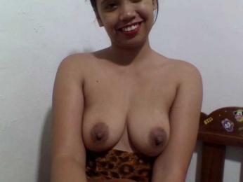 Creamichoco webcam model stream image