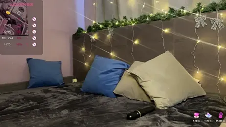 XtraHotX webcam model stream image