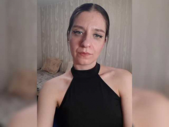 BellaTasty webcam model stream image