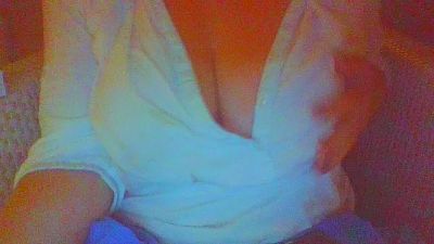 IsaKev webcam model stream image
