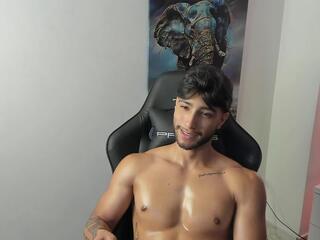 Emmet Collins webcam model stream image