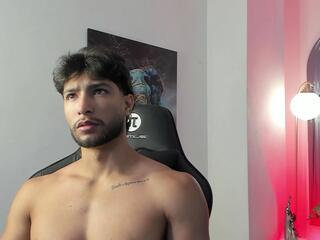 Emmet Collins webcam model stream image