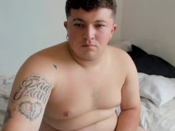 onewhiteboichub webcam model stream image