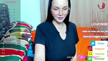 Leahstarr webcam model stream image