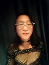 shampoo webcam model stream image