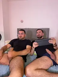 SantiGxxx33 webcam stripchat model stream image