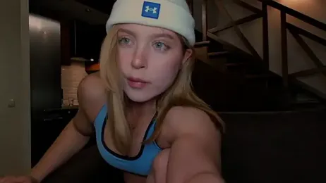 VanillaLivitski webcam model stream image